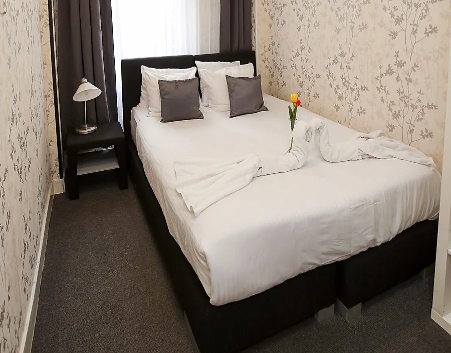 Hotel Flipper Amsterdam 2*,